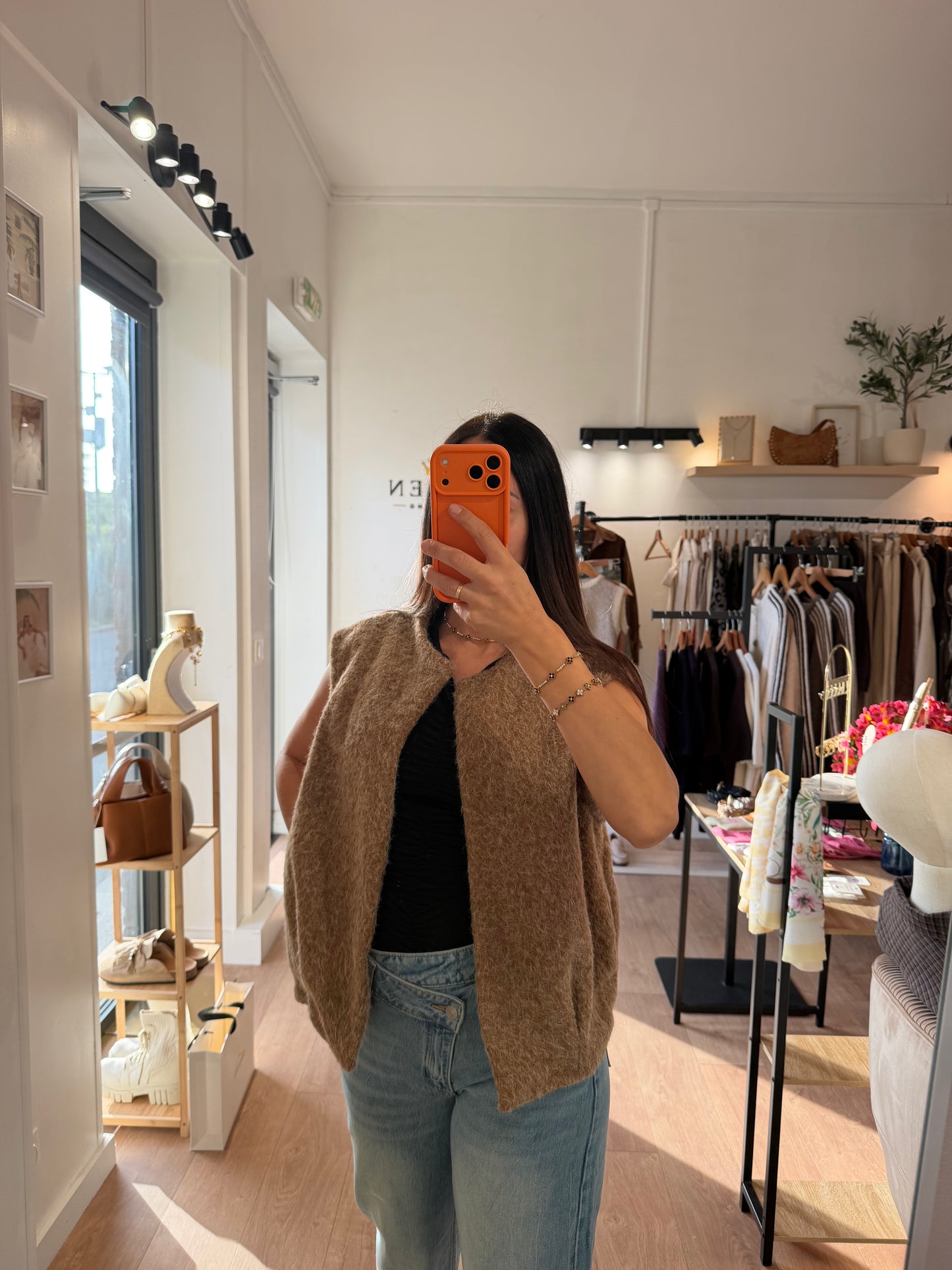 GILET MOUMOUTE MARRON SANS MANCHES