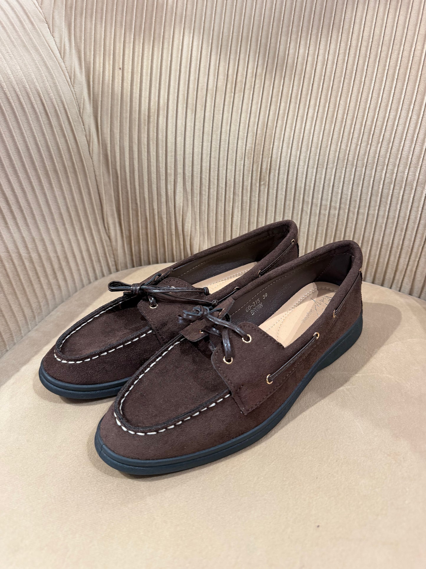 Mocassins bateau en suédine chocolat