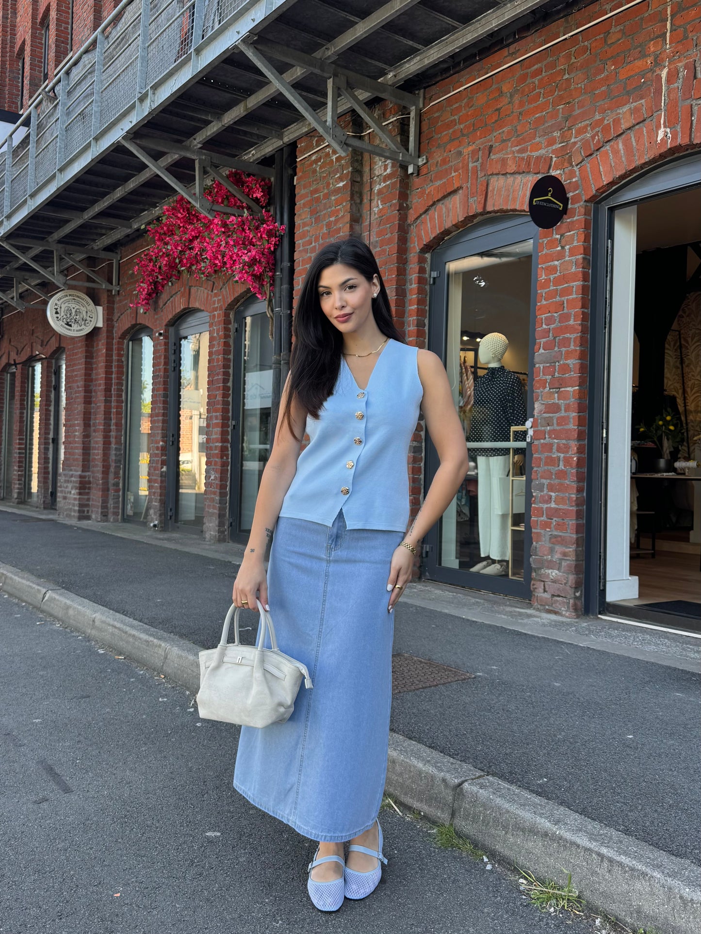 Jupe en jean bleu clair – Style casual & féminin
