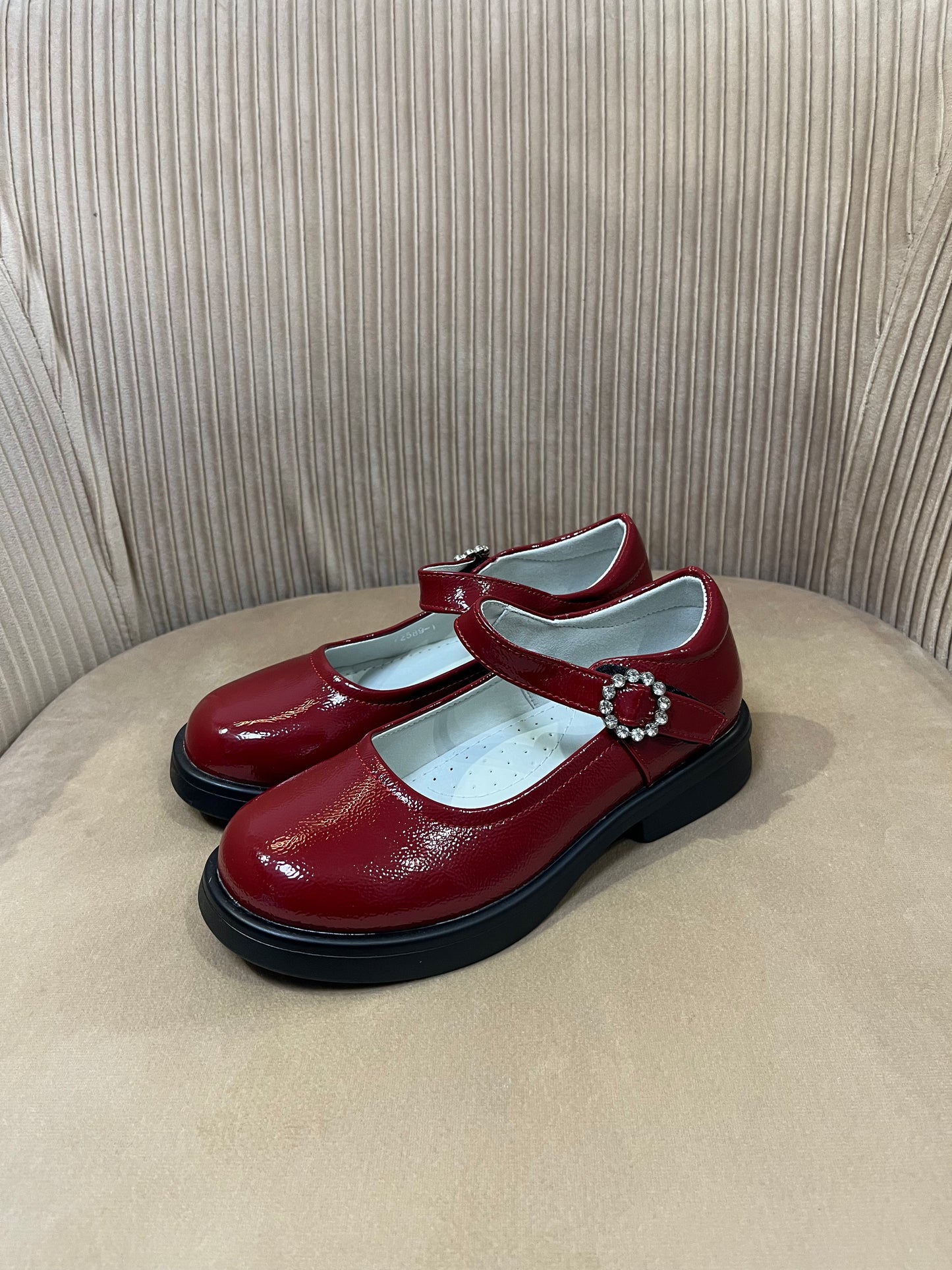 CHAUSSURE ENFANT ROUGE