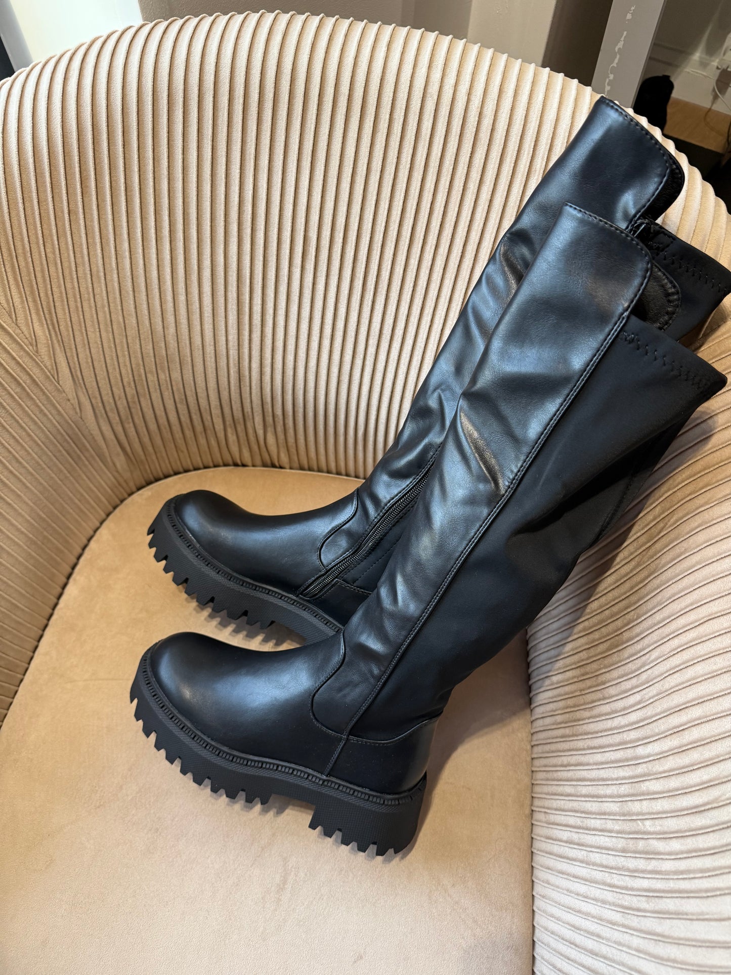 BOTTES HAUTES ÉLASTIQUES