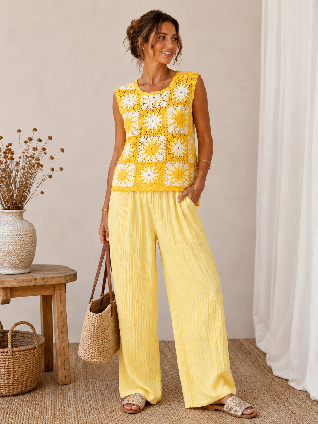 Haut soleil en crochet jaune