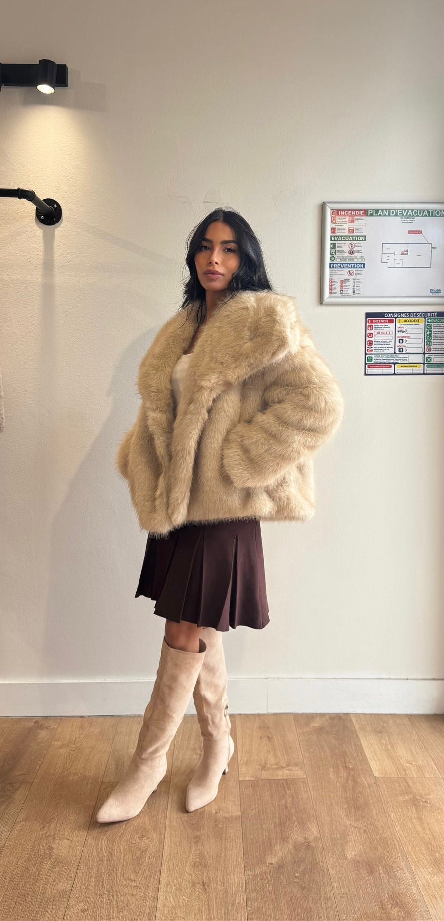 MANTEAU DE FOURRURE BEIGE