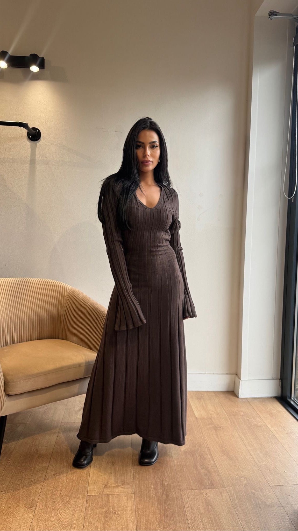 ROBE LONGUE COL V CHOCO