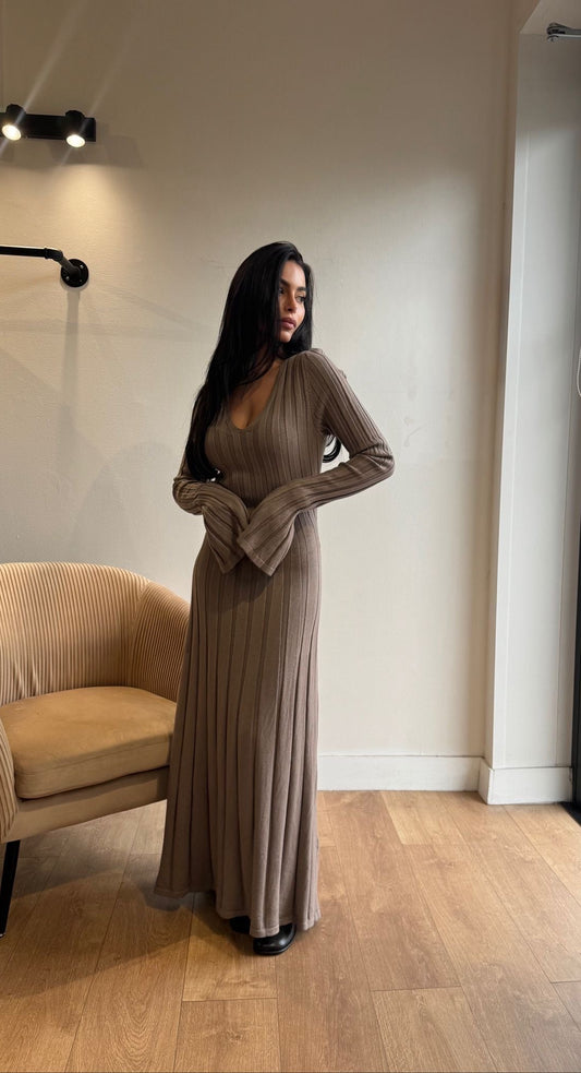 ROBE LONGUE COL V TAUPE