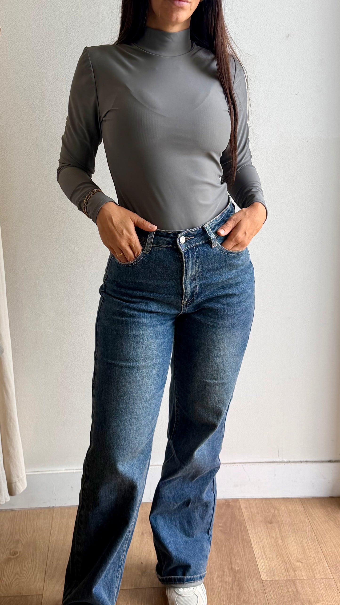 Jean bleu fonçé coupe droite