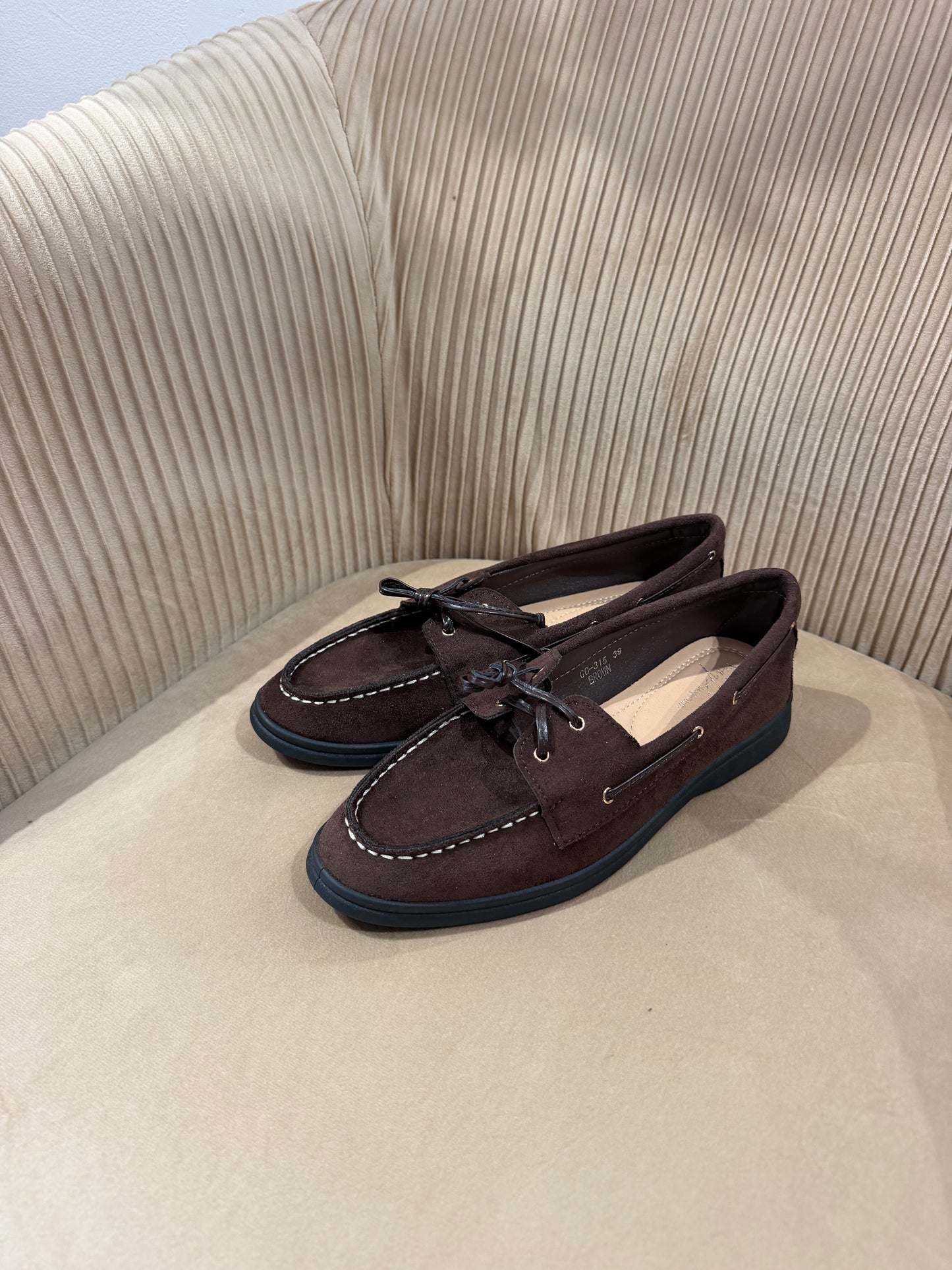 Mocassins bateau en suédine chocolat