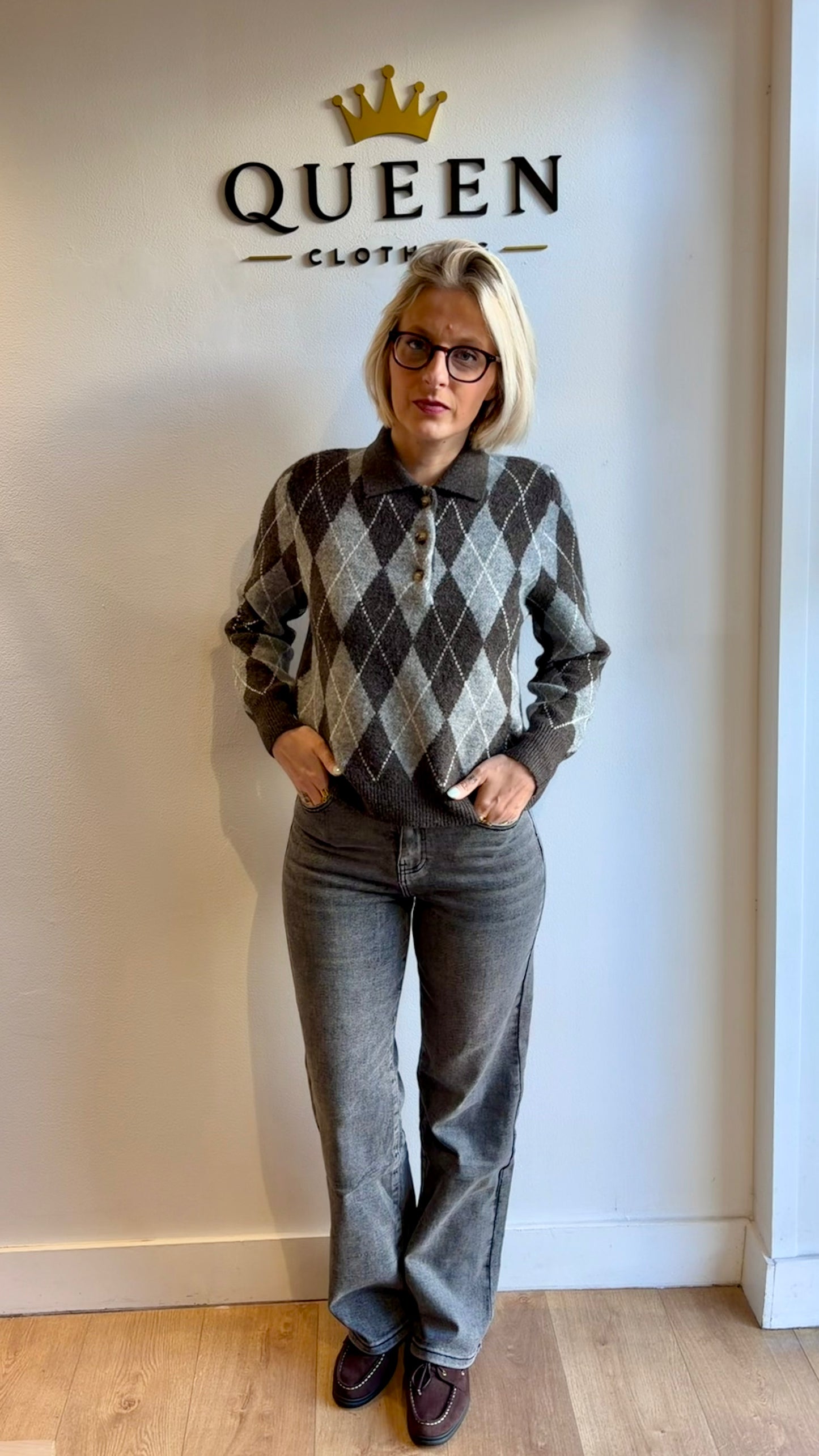 PULL EN MAILLE À LOSANGES