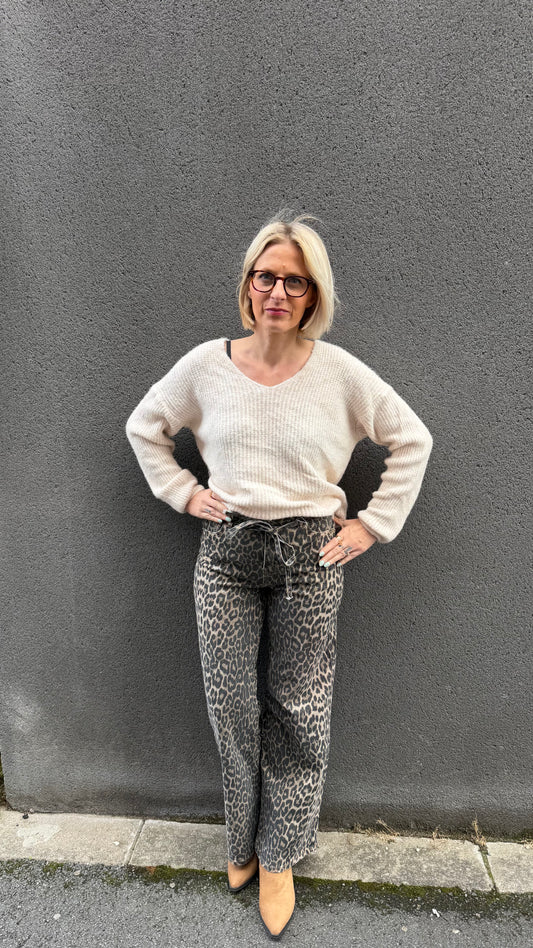 PULL EN MAILLE COL V ECRU