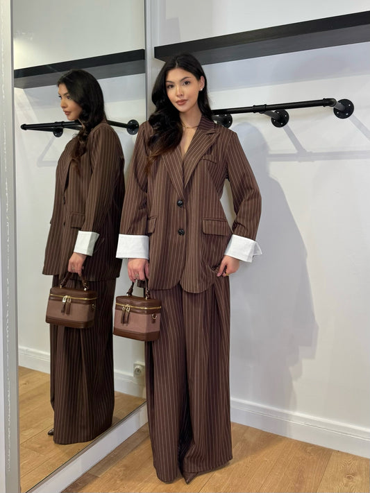 PANTALON À PINCE À RAYURE MARRON