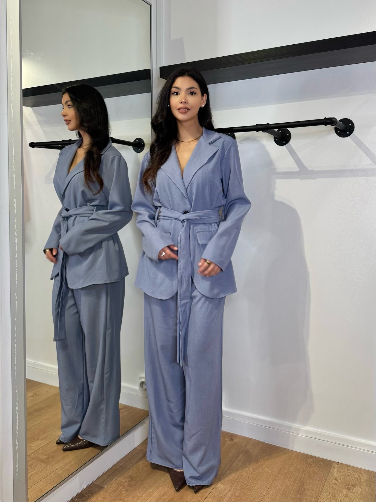 ENSEMBLE TAILLEUR CEINTRÉ