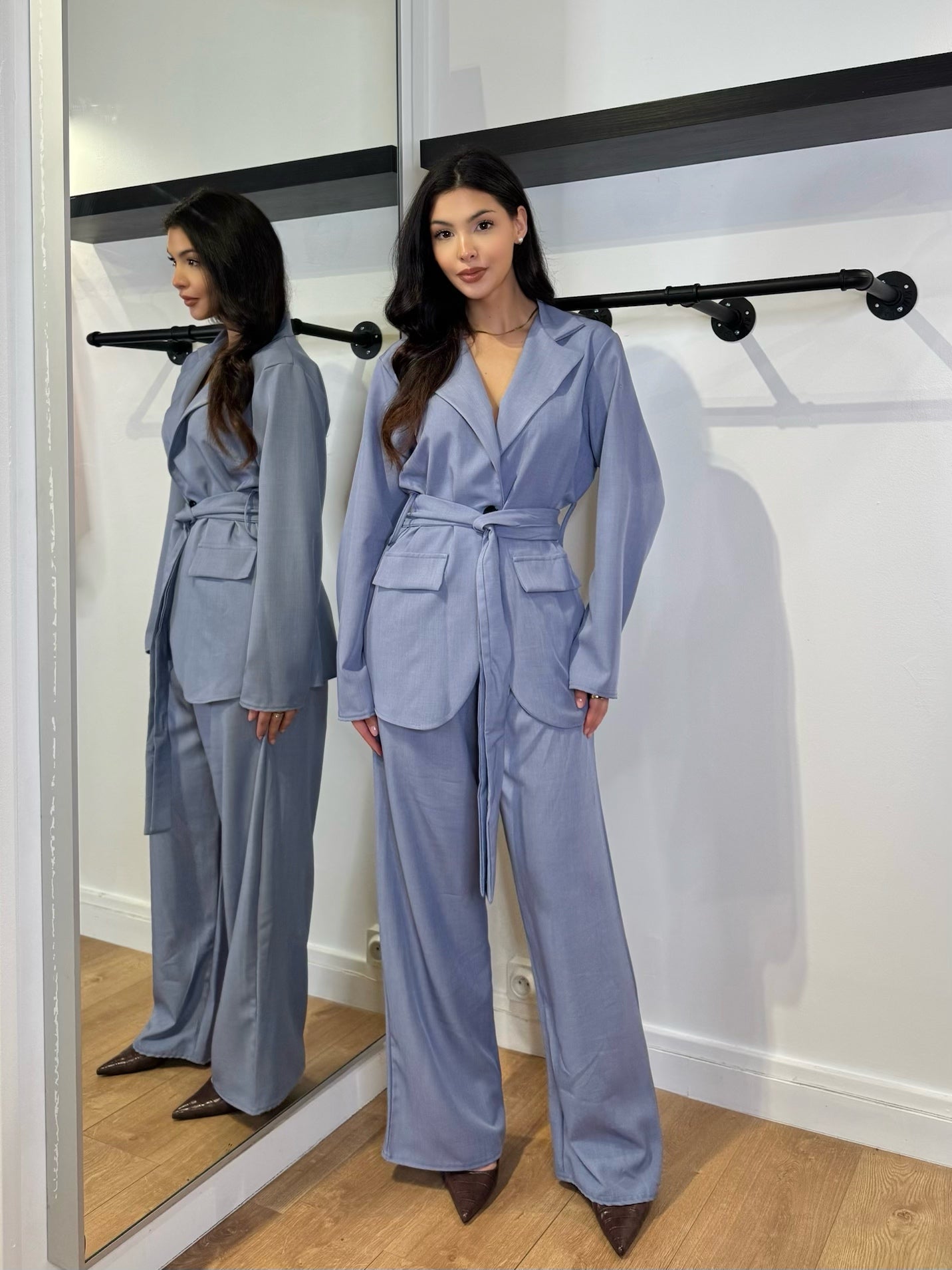 ENSEMBLE TAILLEUR CEINTRÉ