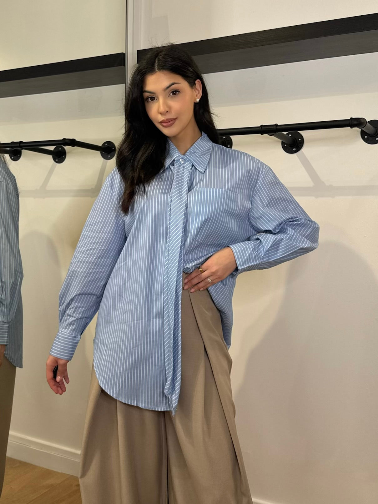 CHEMISE À CRAVATE AMOVIBLE BLEUE