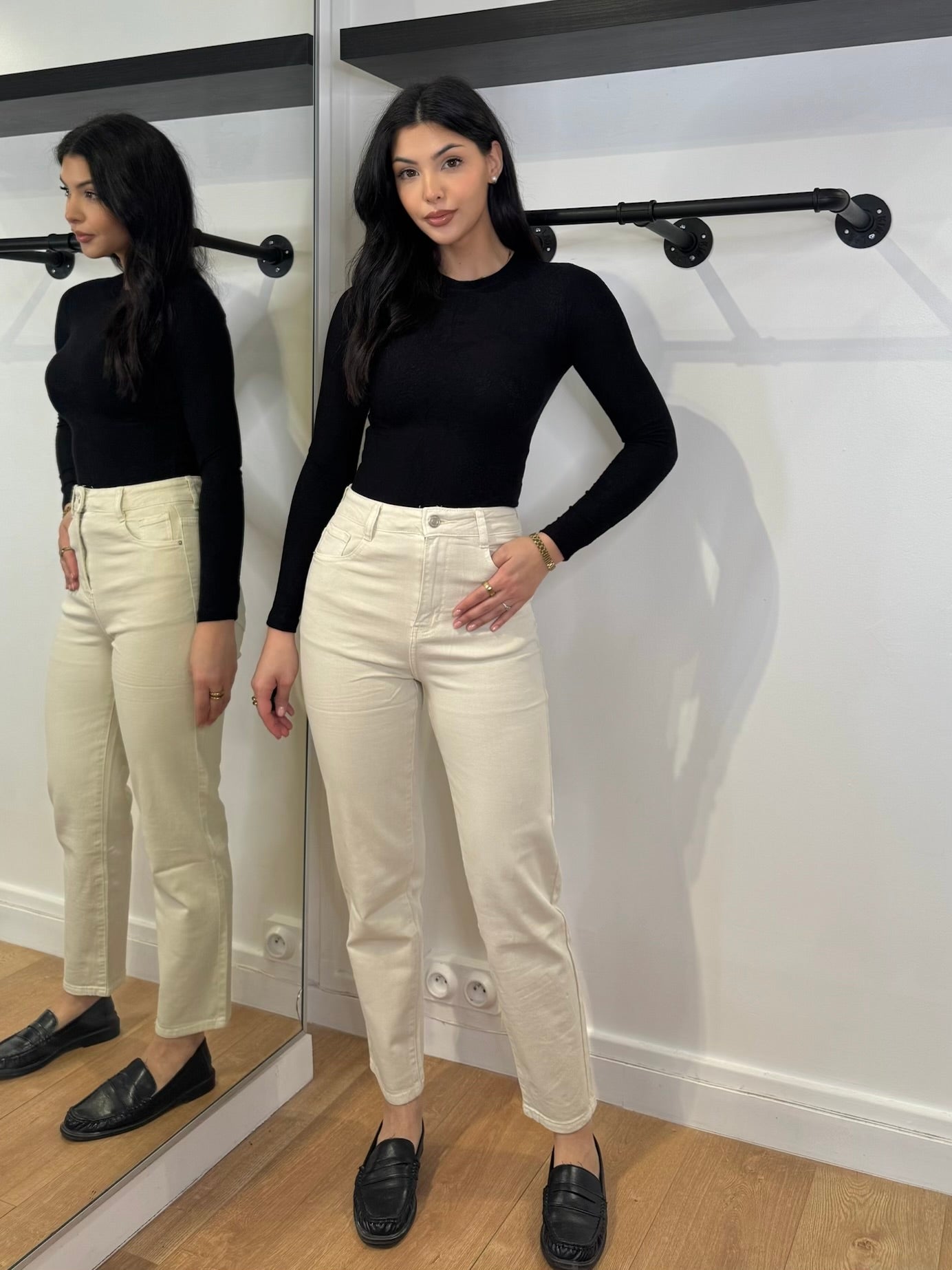 Jeans mom écru – coupe tendance & silhouette flatteuse 🤍