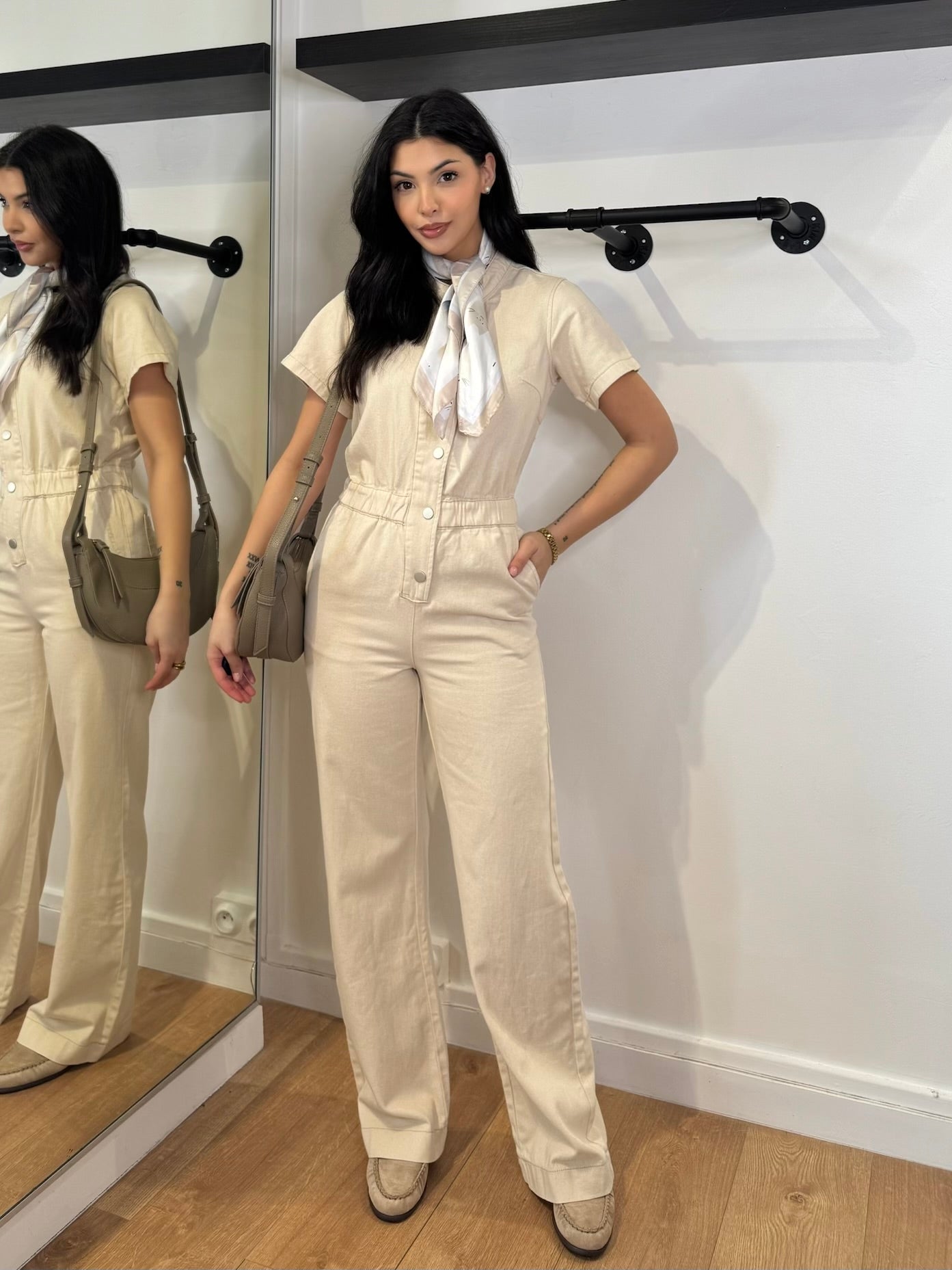 COMBINAISON JEANS À MANCHES COURTES ÉCRU