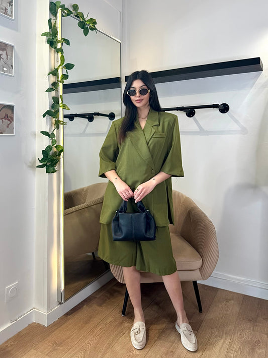 ENSEMBLE BERMUDA OLIVE