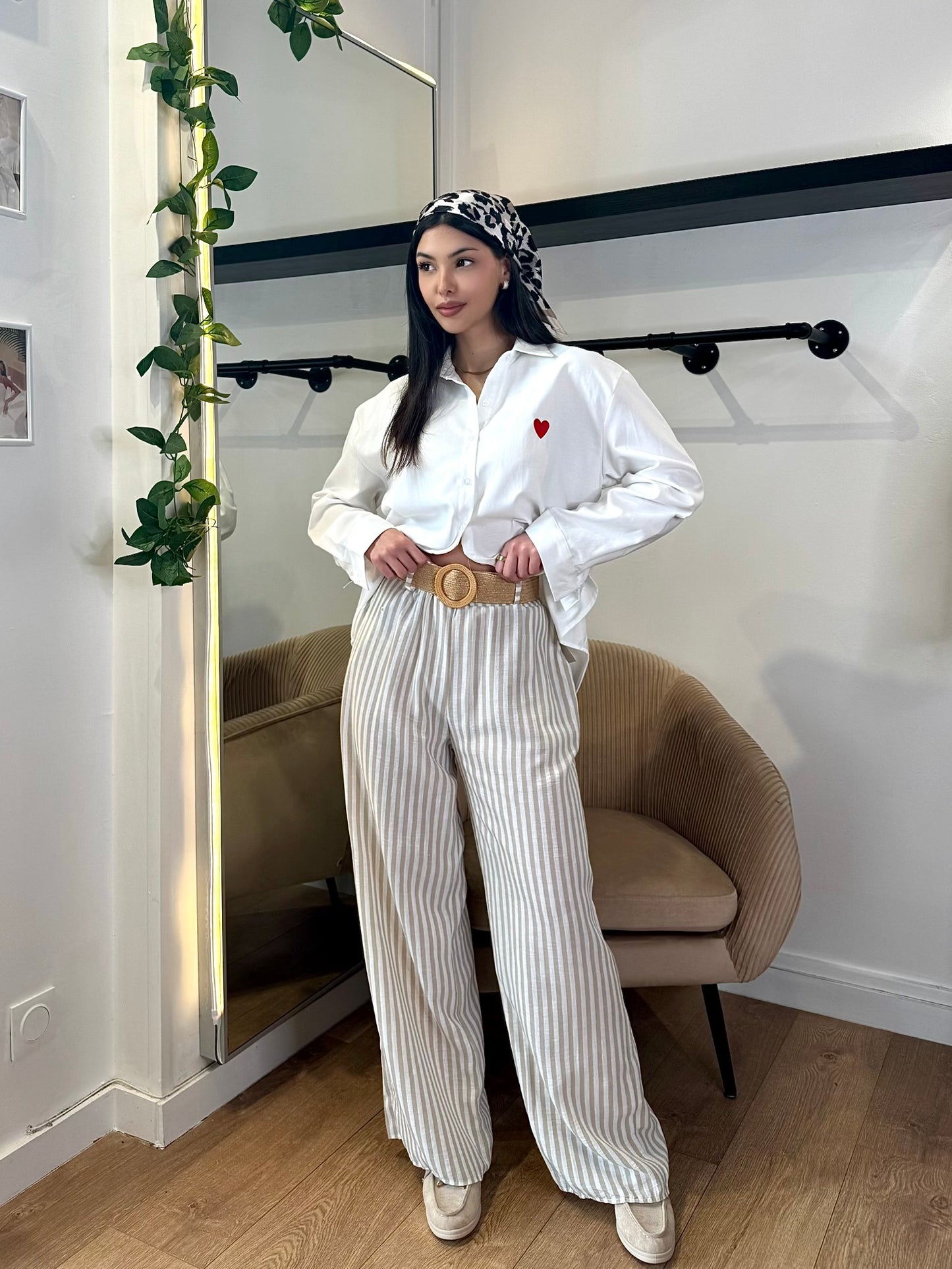 PANTALON LEGER RAYÉ BEIGE AVEC CEINTURE