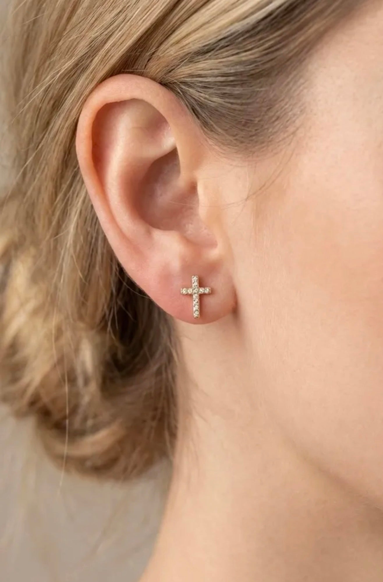 BOUCLE D'OREILLES CROIS EFFET DIAMANT