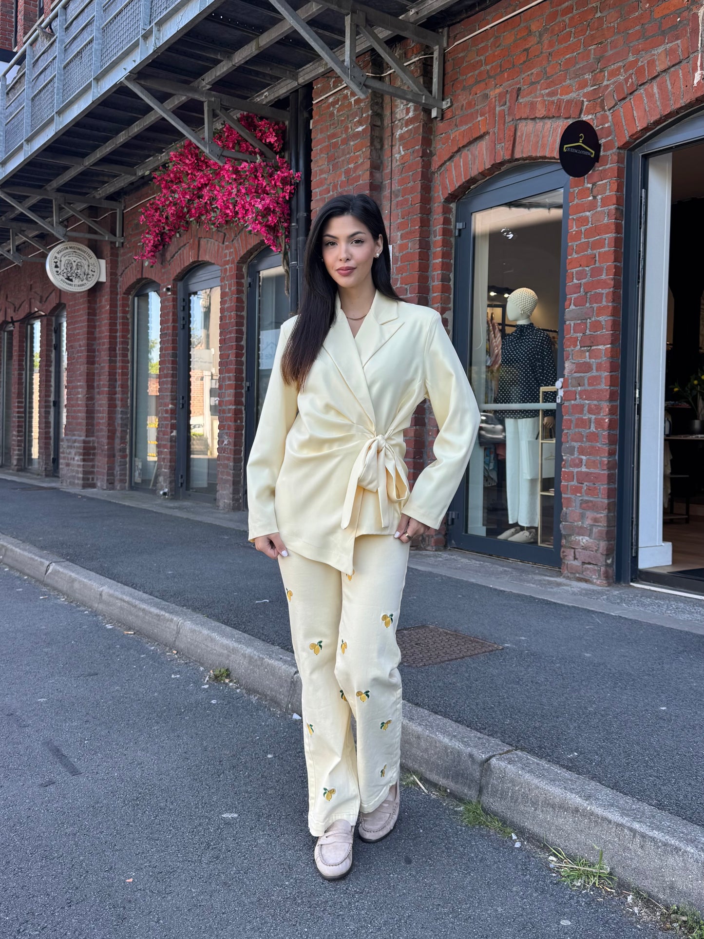 JEANS JAUNE DETAILS CITRON